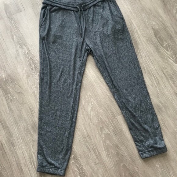 Max Studio Performance Jogger pant. Dark Gray. Large. Streetwear. Comfy. - Picture 1 of 8